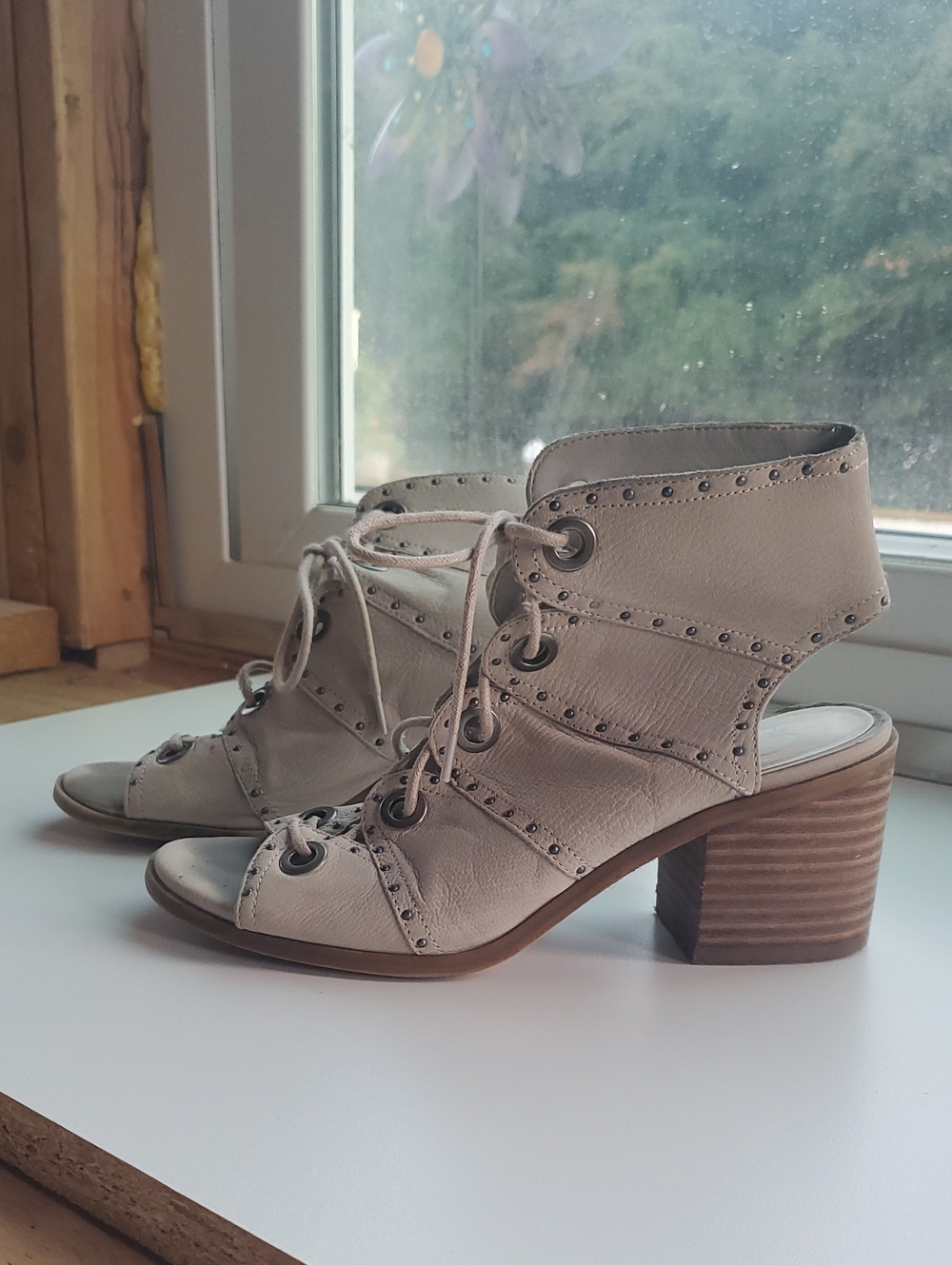 Lace-Up Open-Toe Block Heel Sandals in Light Beige